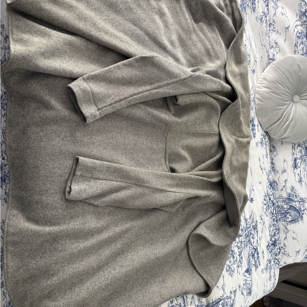 Wool wrap coat - Picture 3 of 4